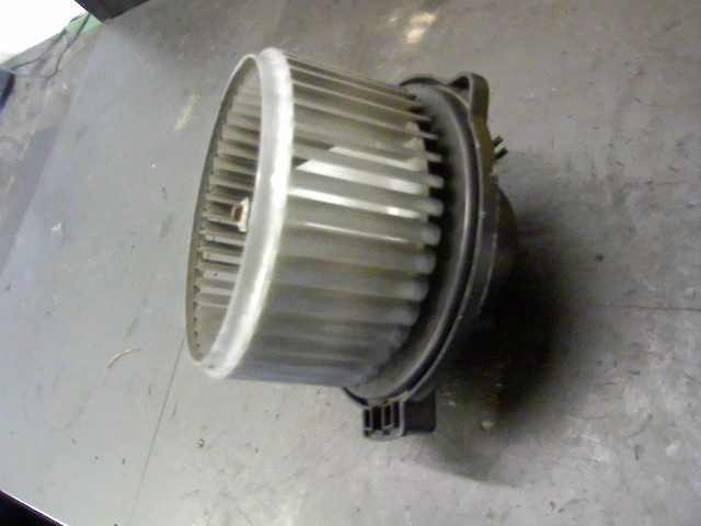 VENTILATEUR DE CHAUFFAGE