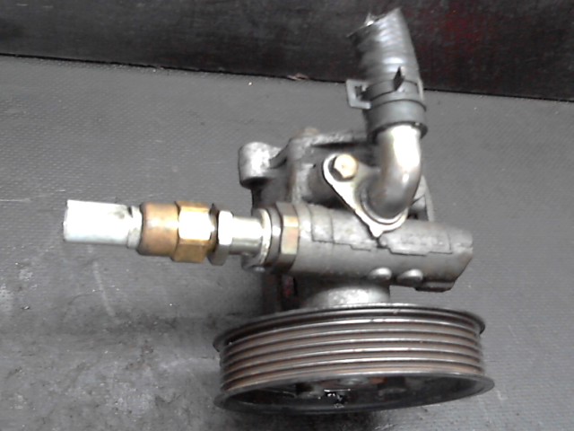 POMPE DE DIRECTION ASSISTEE