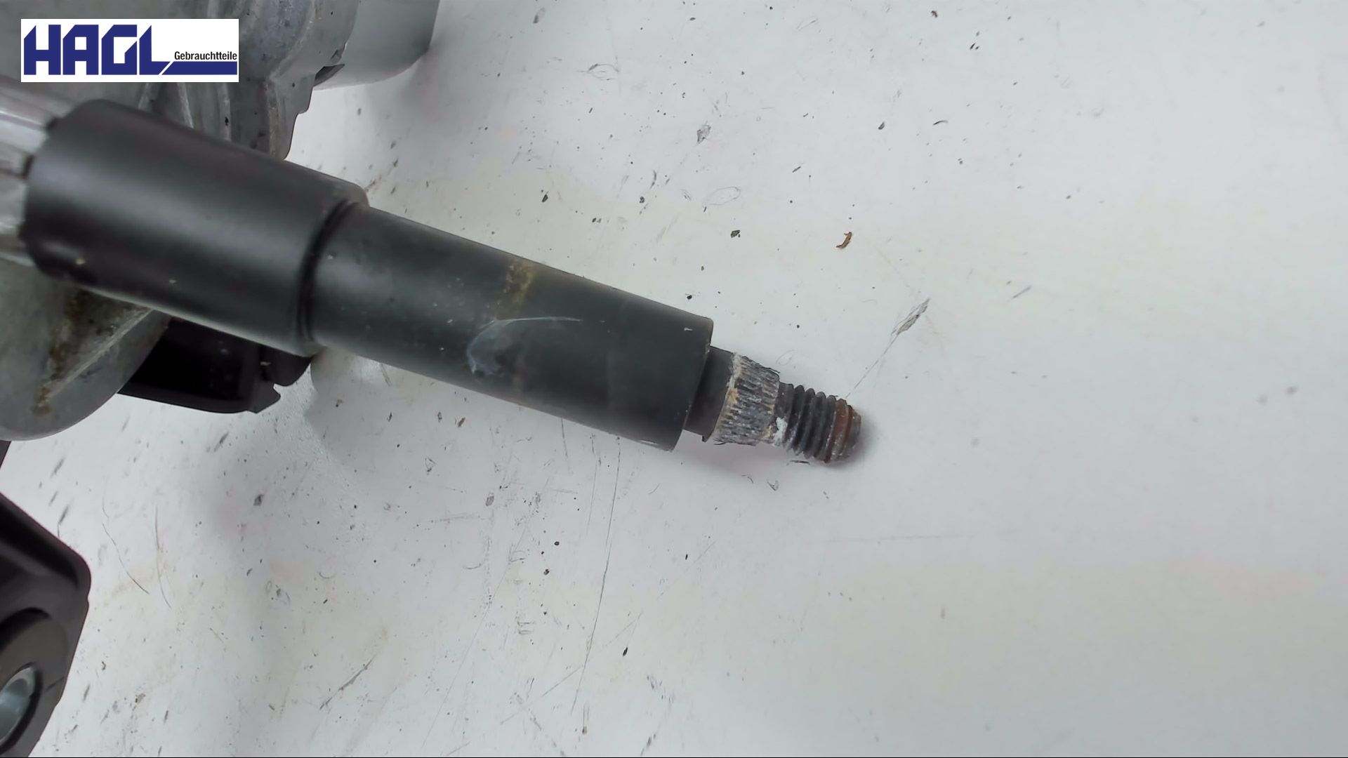 REAR WINDSHIELD WIPER MOTOR