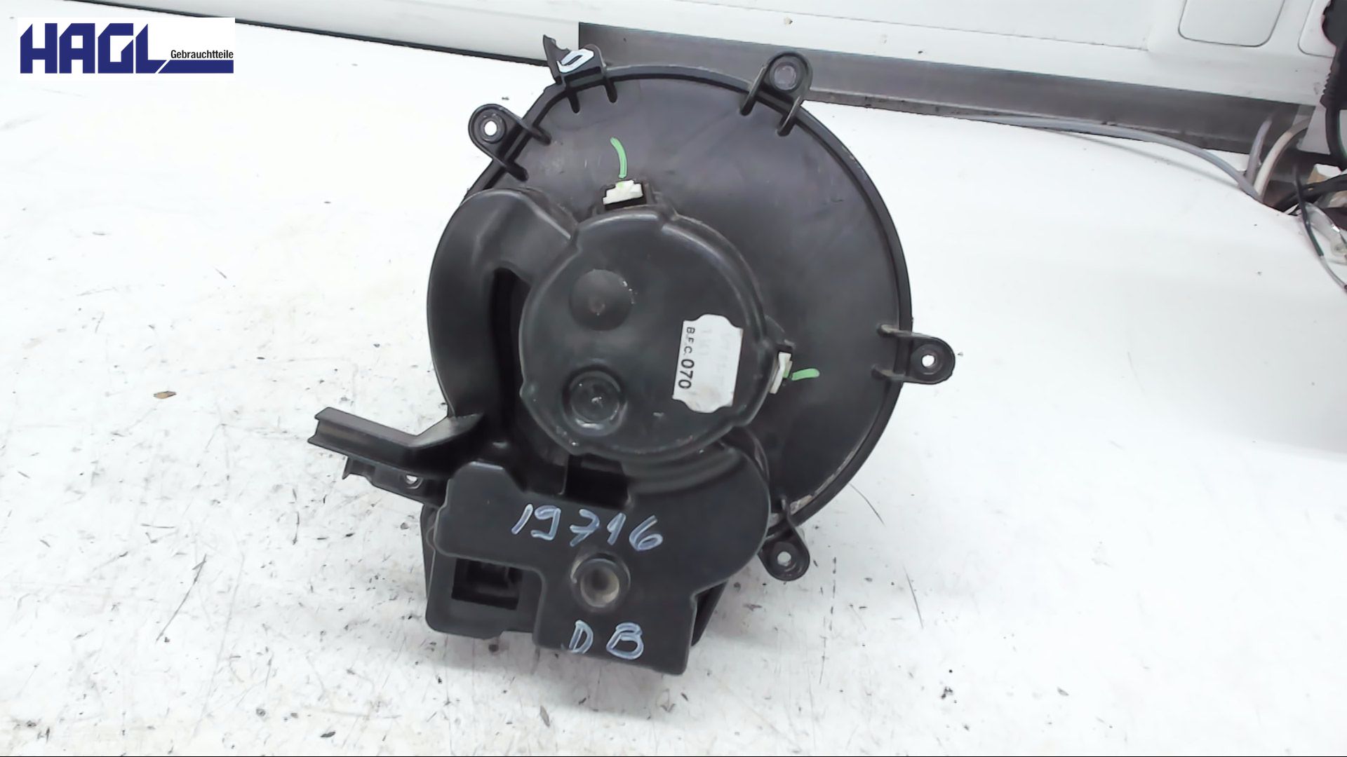 VENTILATEUR DE CHAUFFAGE