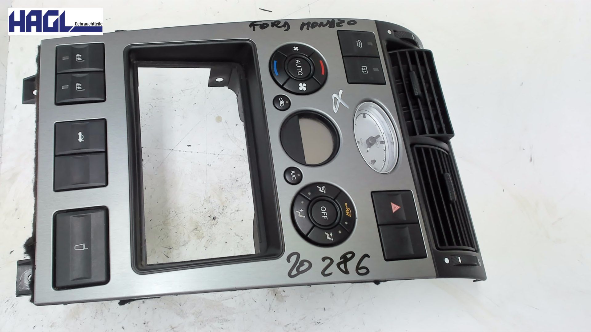 ÉLÉMENT DE COMMANDE DE CHAUFFAGE AVEC COUVERCLE