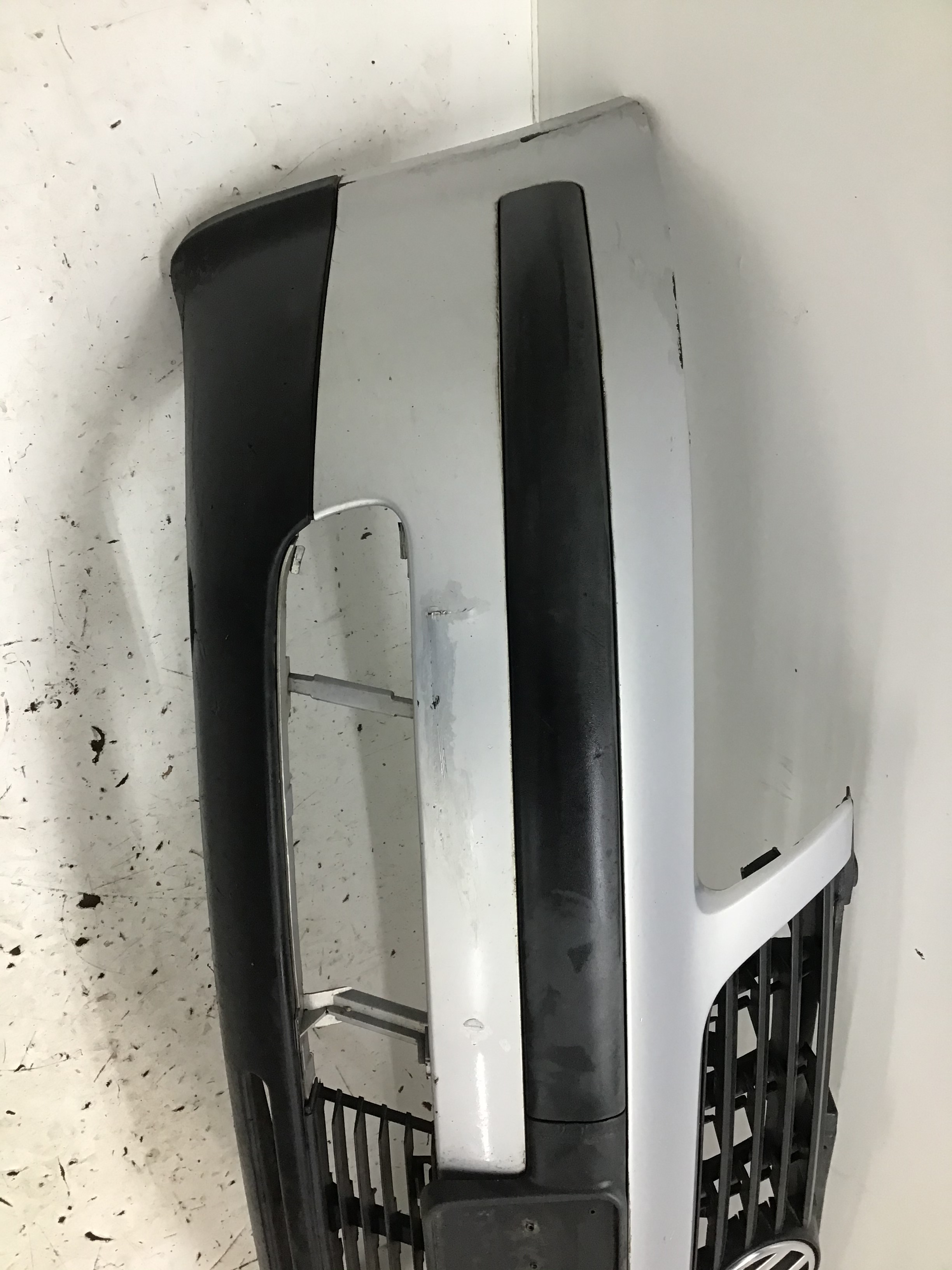 VERKLEIDUNG STOSSFÄNGER VORNE