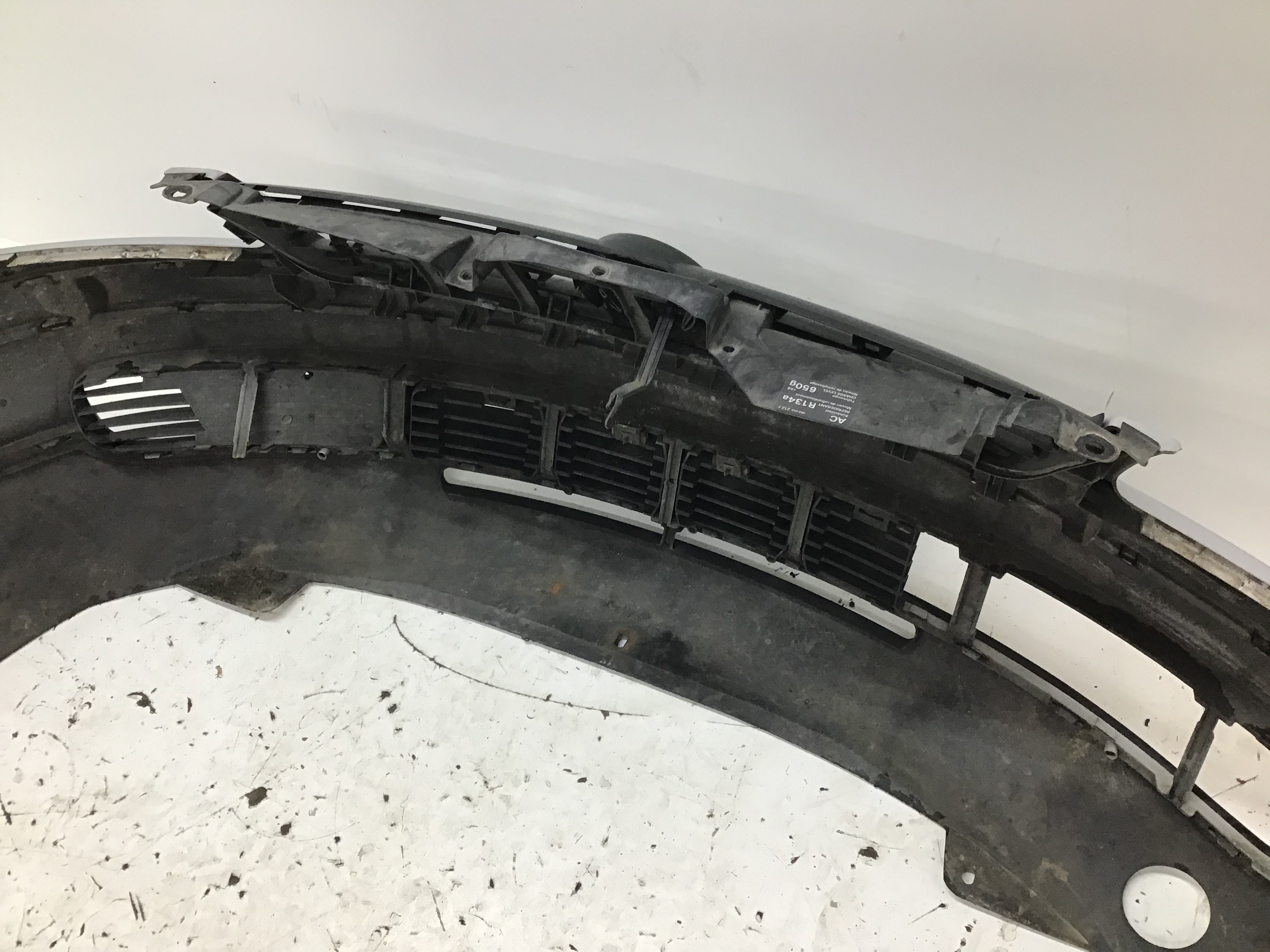 VERKLEIDUNG STOSSFÄNGER VORNE