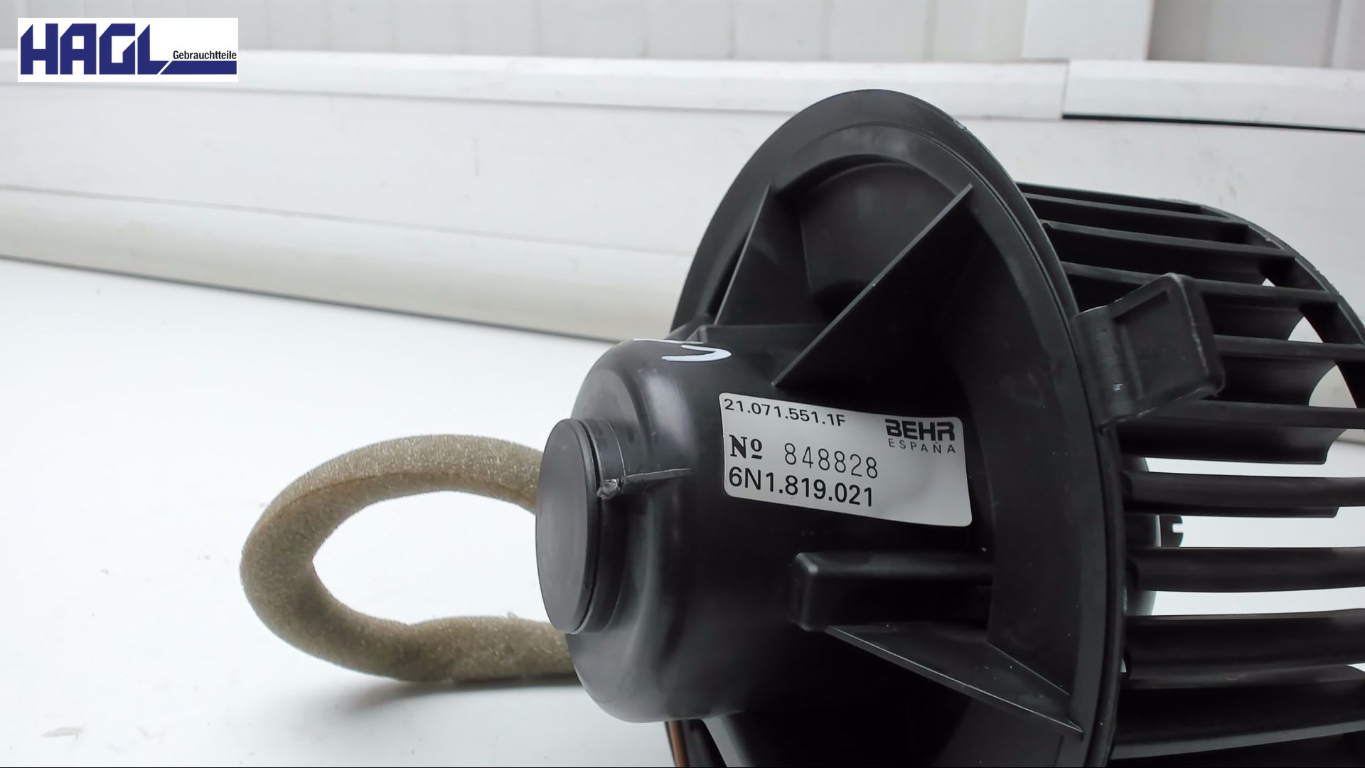 VENTILATEUR DE CHAUFFAGE AVEC RÉSISTANCE