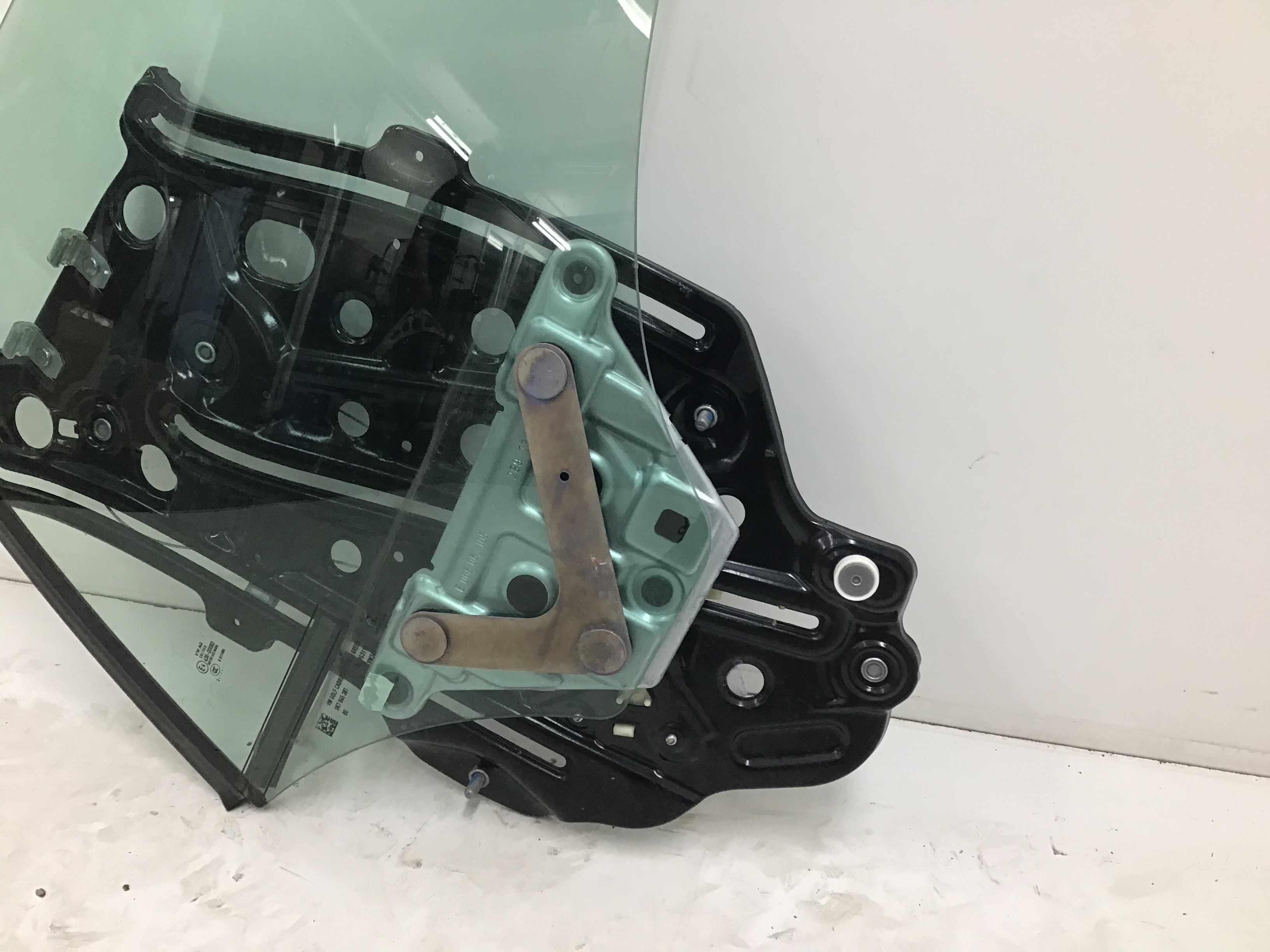 FENSTERHEBER HINTEN LINKS