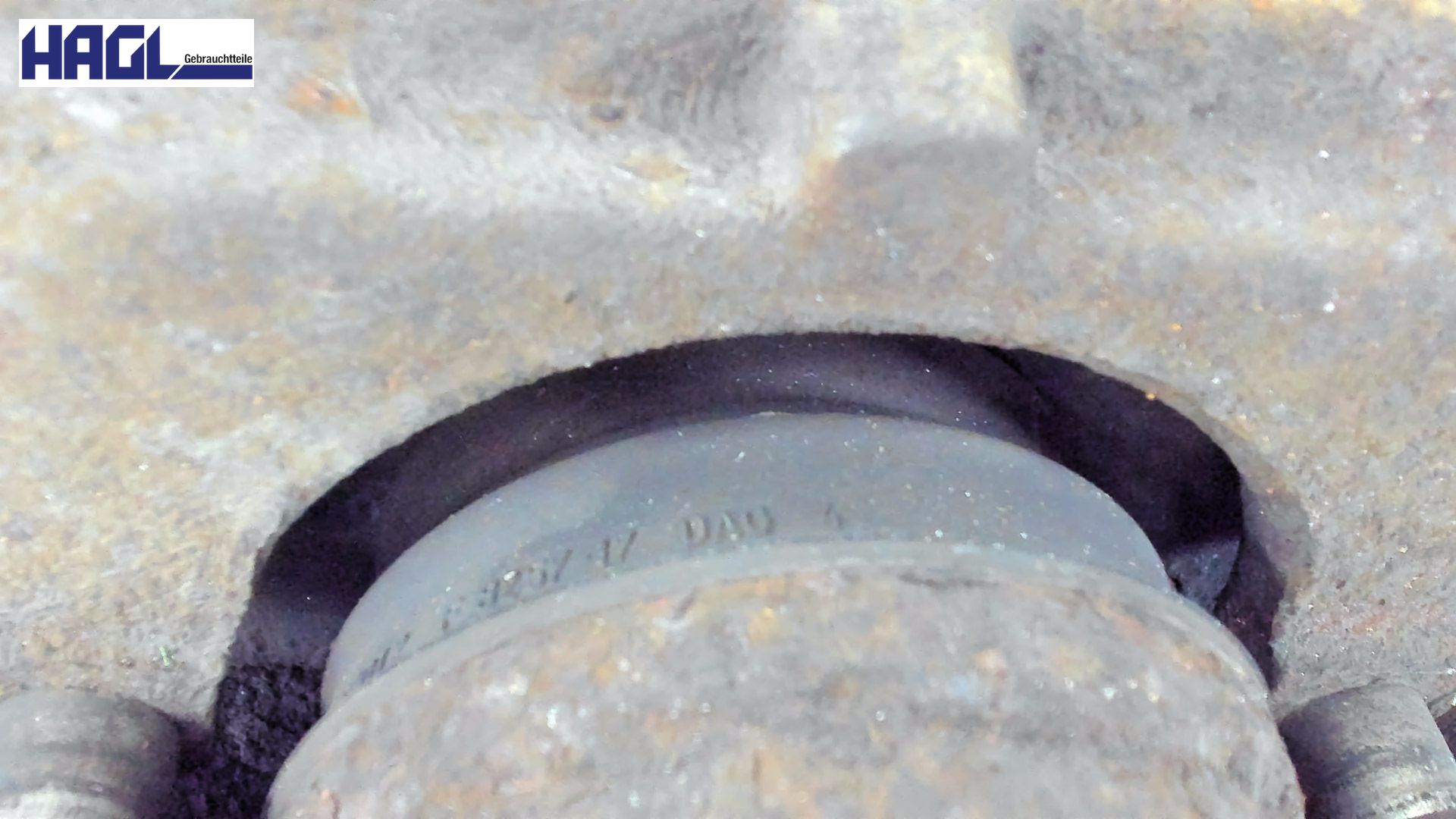 BREMSSATTEL M TRÄGER RECHTS VORNE