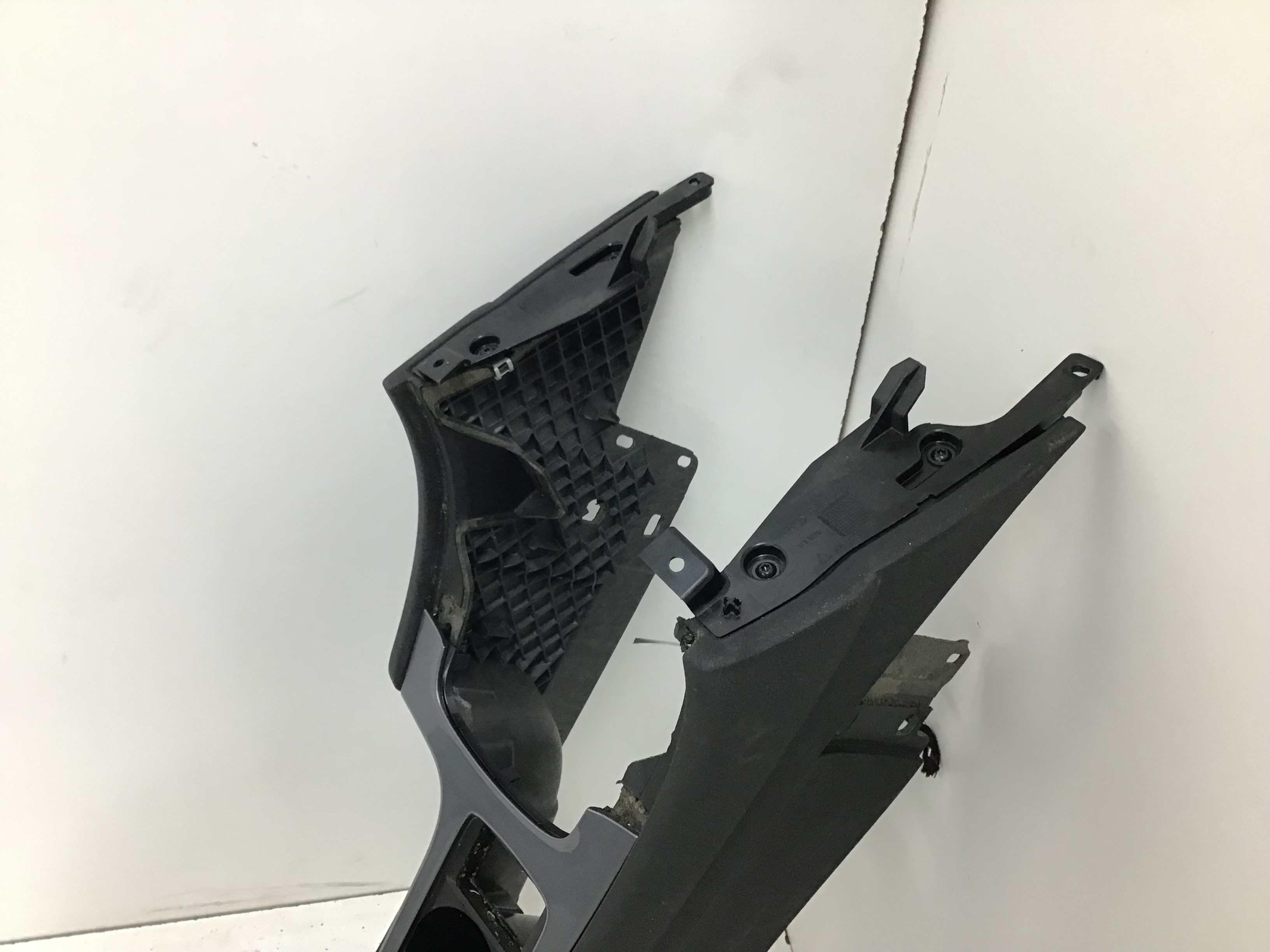 MITTELKONSOLE ARMLEHNE