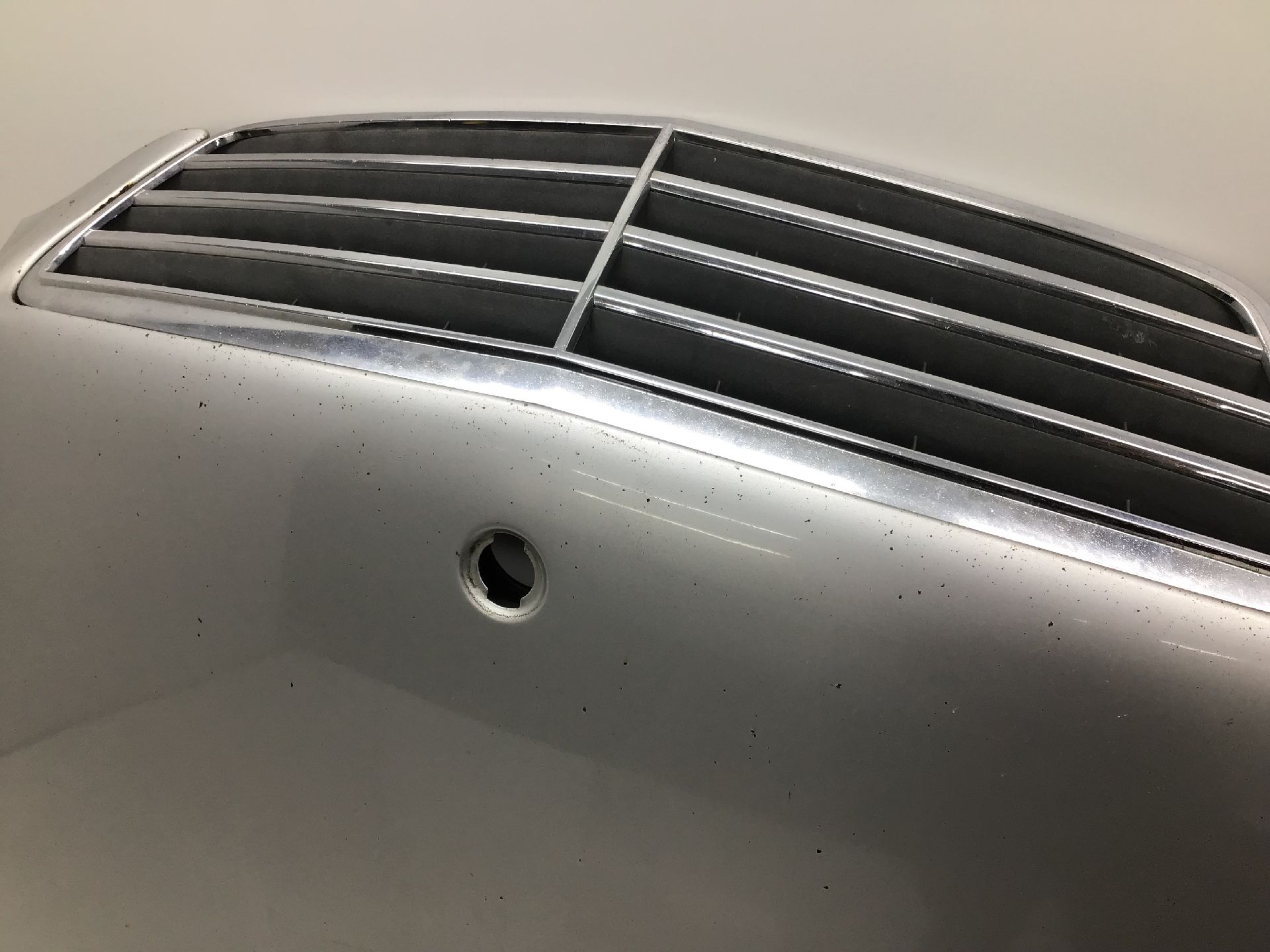 Capot moteur Mercedes-benz C 200 T CDI 2024 203 break couleur 744 argent brillant année 2004