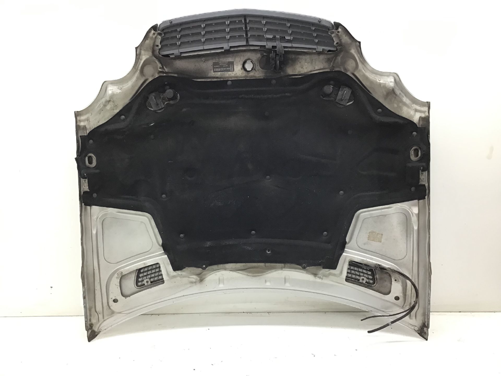 Capot moteur Mercedes-benz C 200 T CDI 2024 203 break couleur 744 argent brillant année 2004