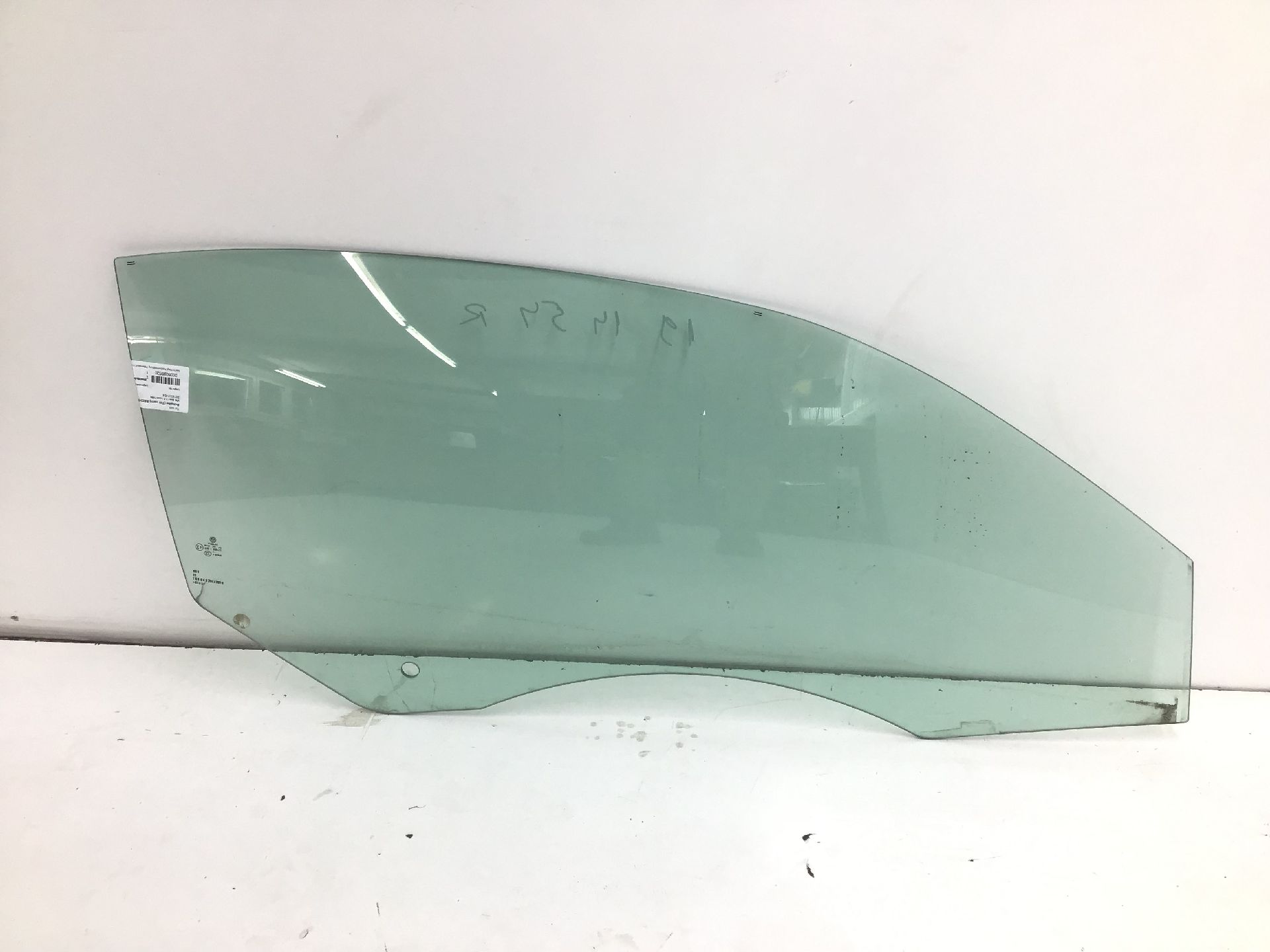 SCHEIBE (TÜR VORN) RECHTS