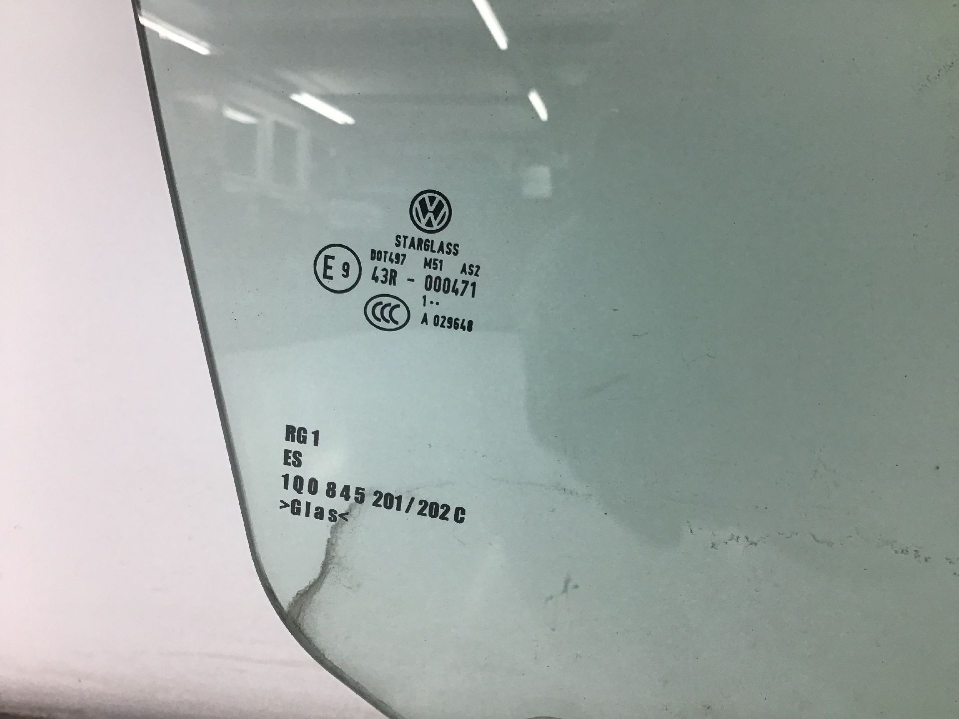 SCHEIBE (TÜR VORN) RECHTS