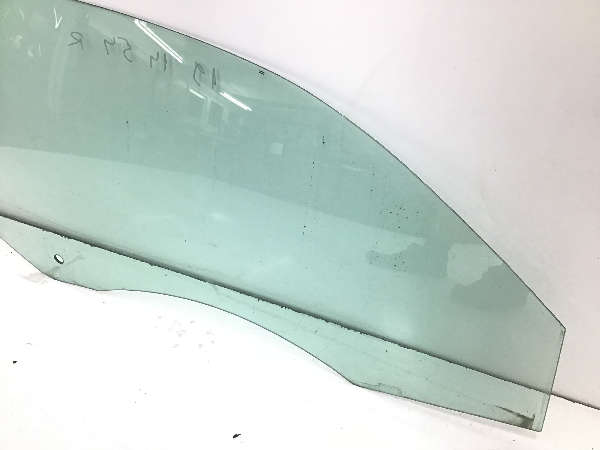 SCHEIBE (TÜR VORN) RECHTS