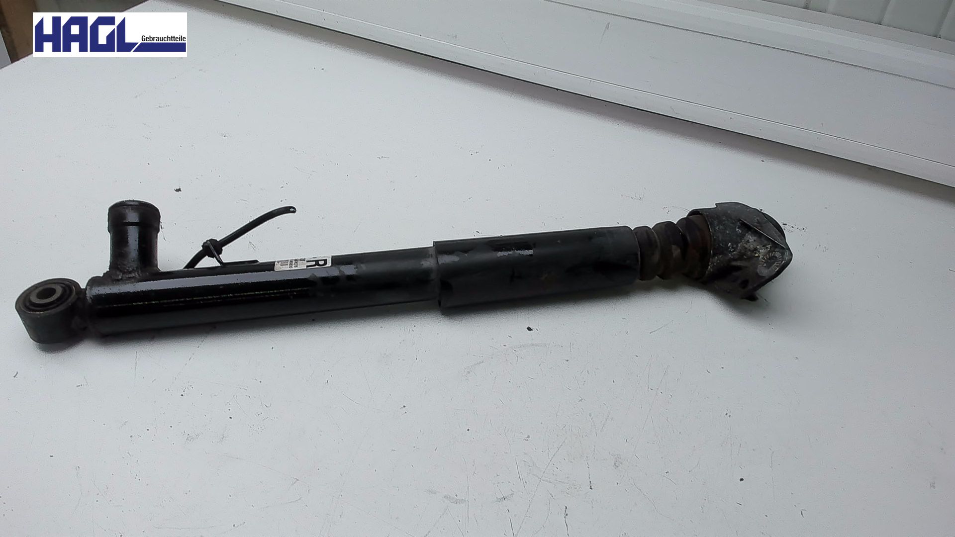 Stossdämpfer aktiv RECHTS