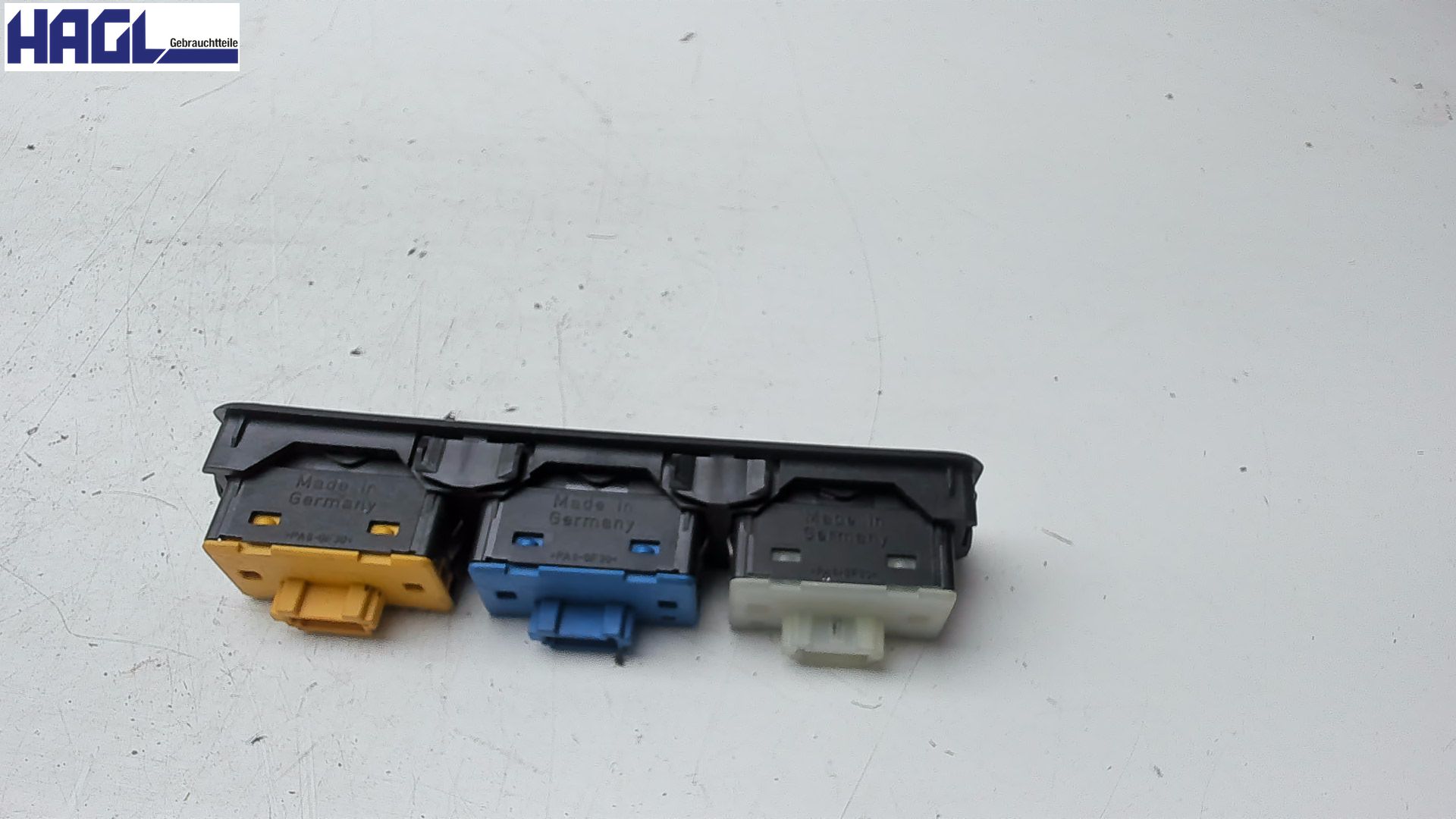 FENSTERBETÄTIGUNG VORNE LINKS