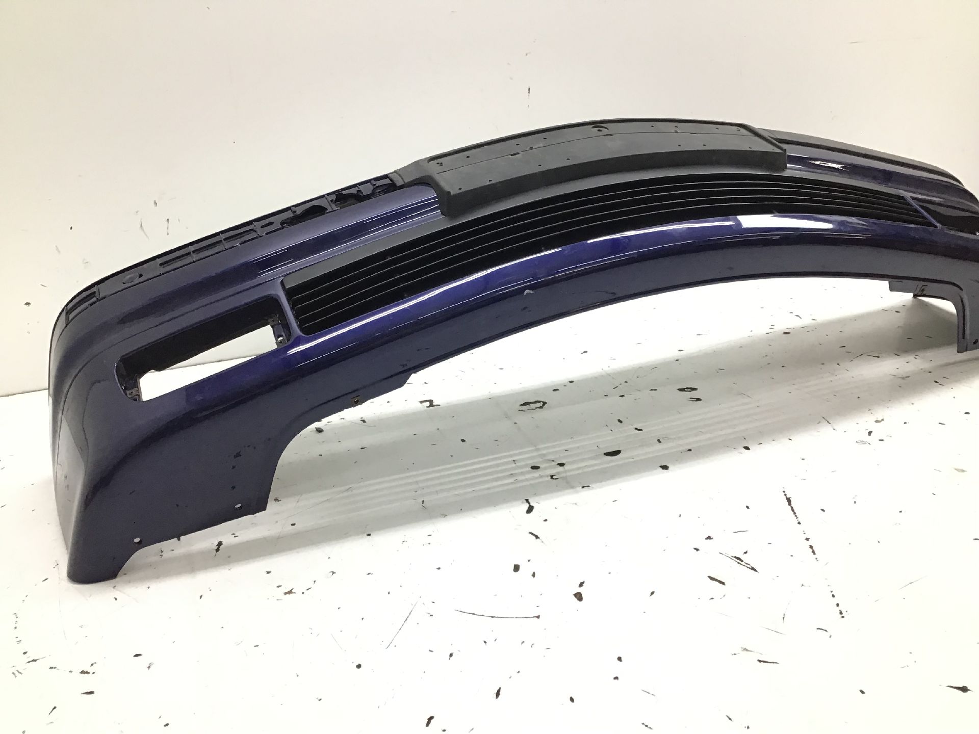 STOSSFÄNGERVERKLEIDUNG VORNE