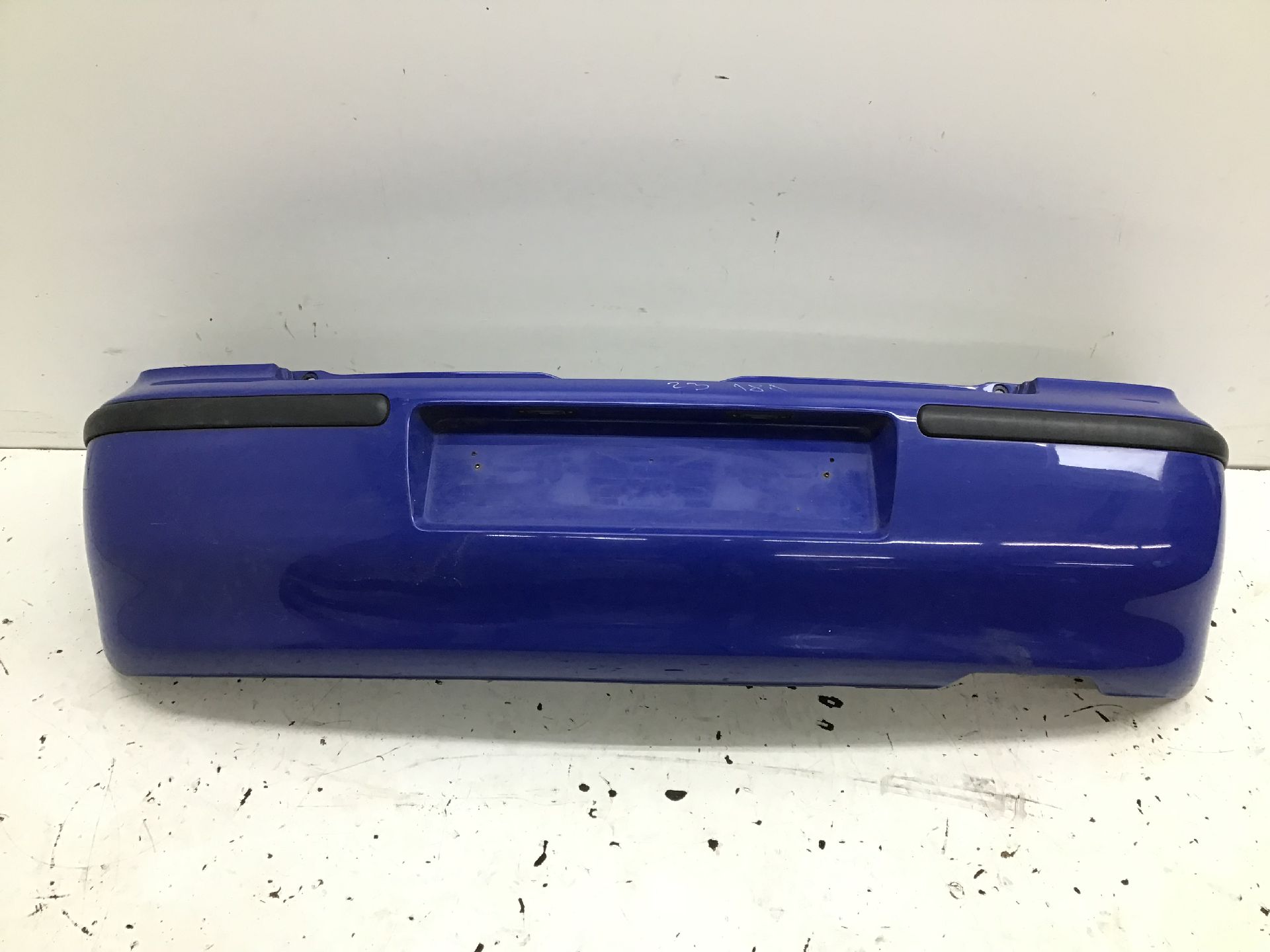 STOSSFÄNGERVERKLEIDUNG HINTEN