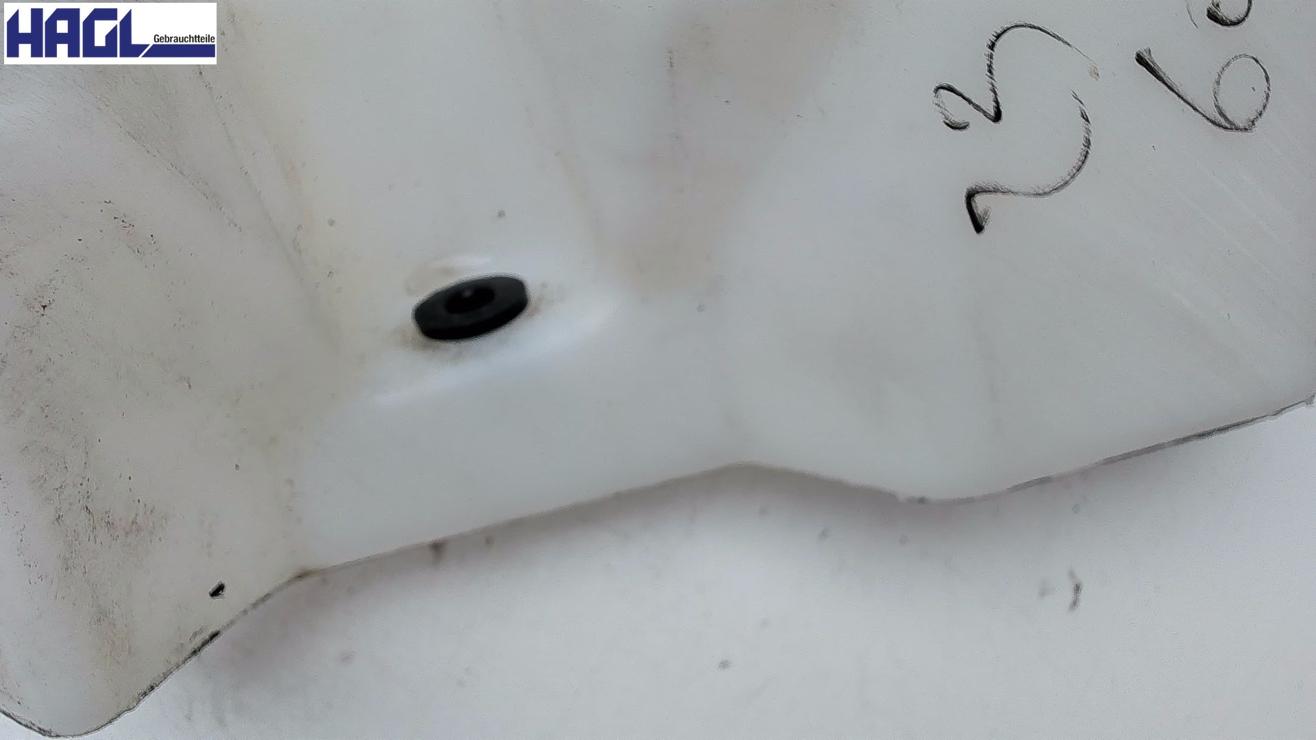 Scheibenwaschbehälter