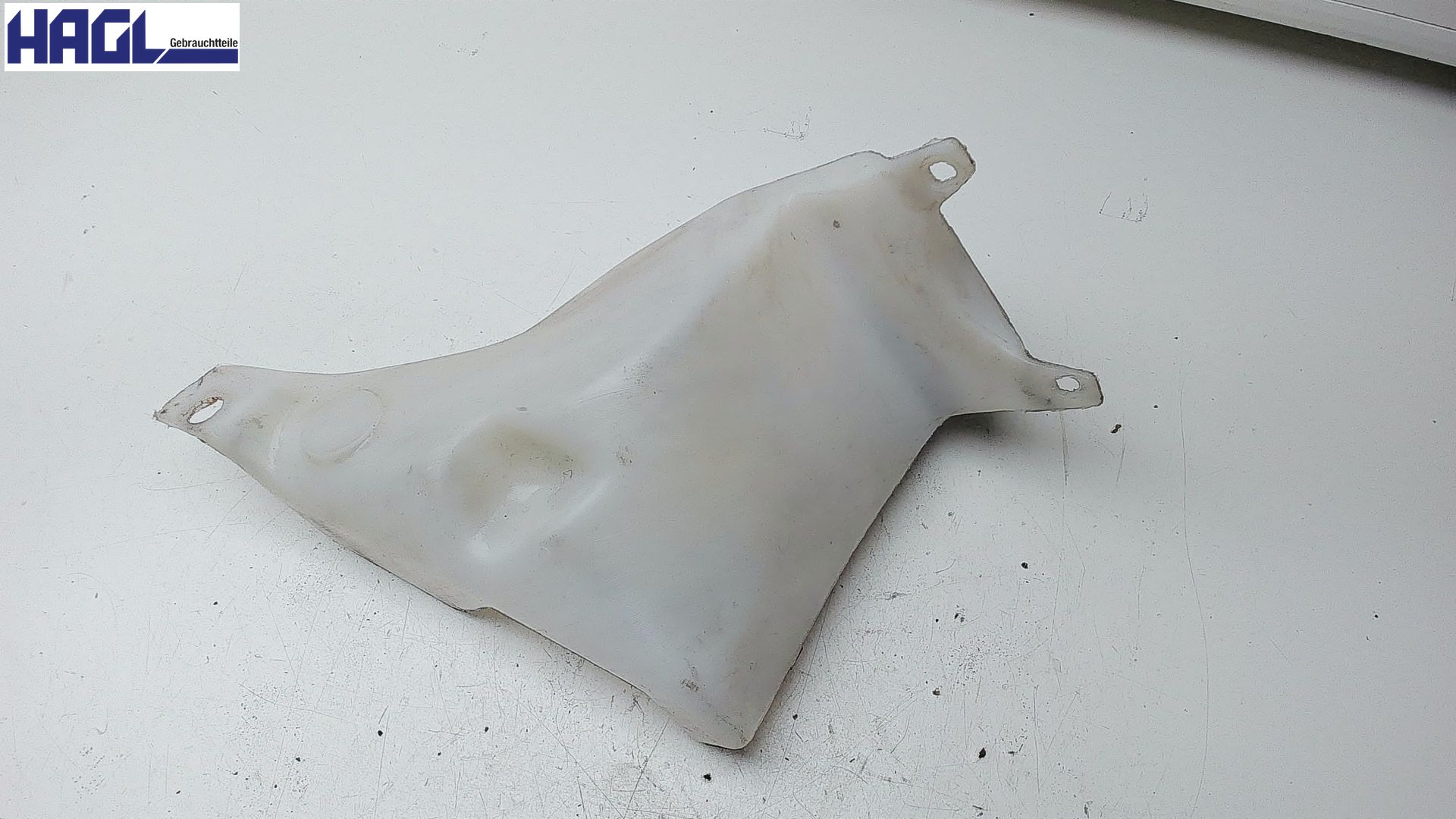 Scheibenwaschbehälter