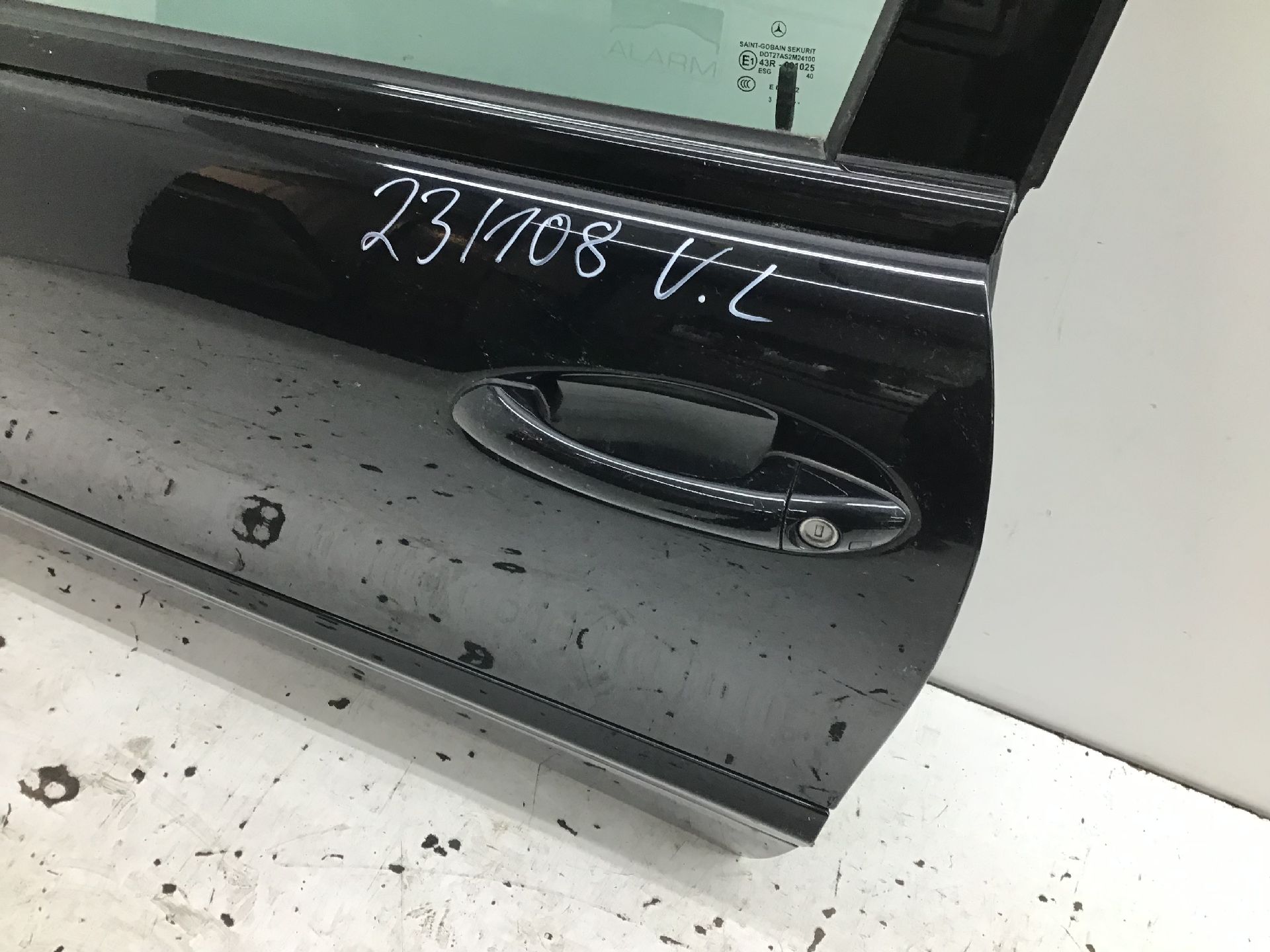 Tür vorn LINKS