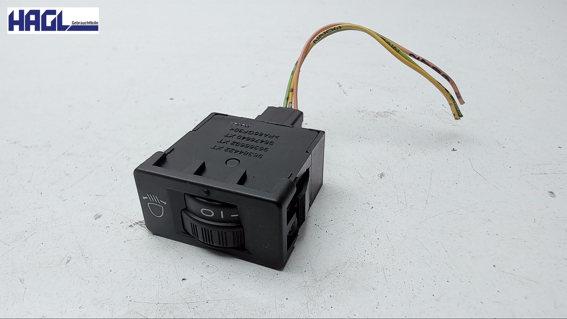 Interruttore di regolazione della portata dei fari