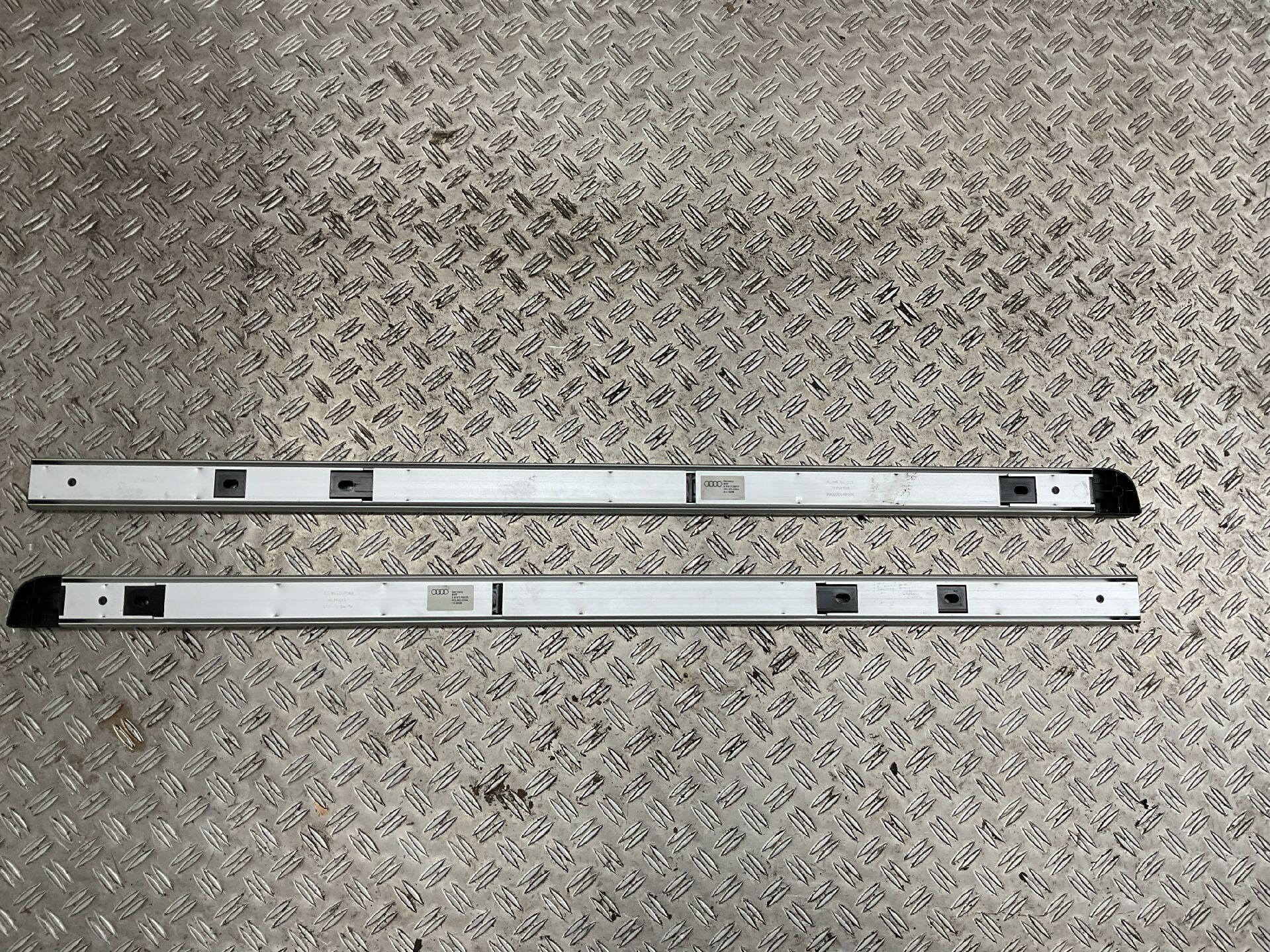 Rail de compartiment à bagages pour la sécurité des bagages