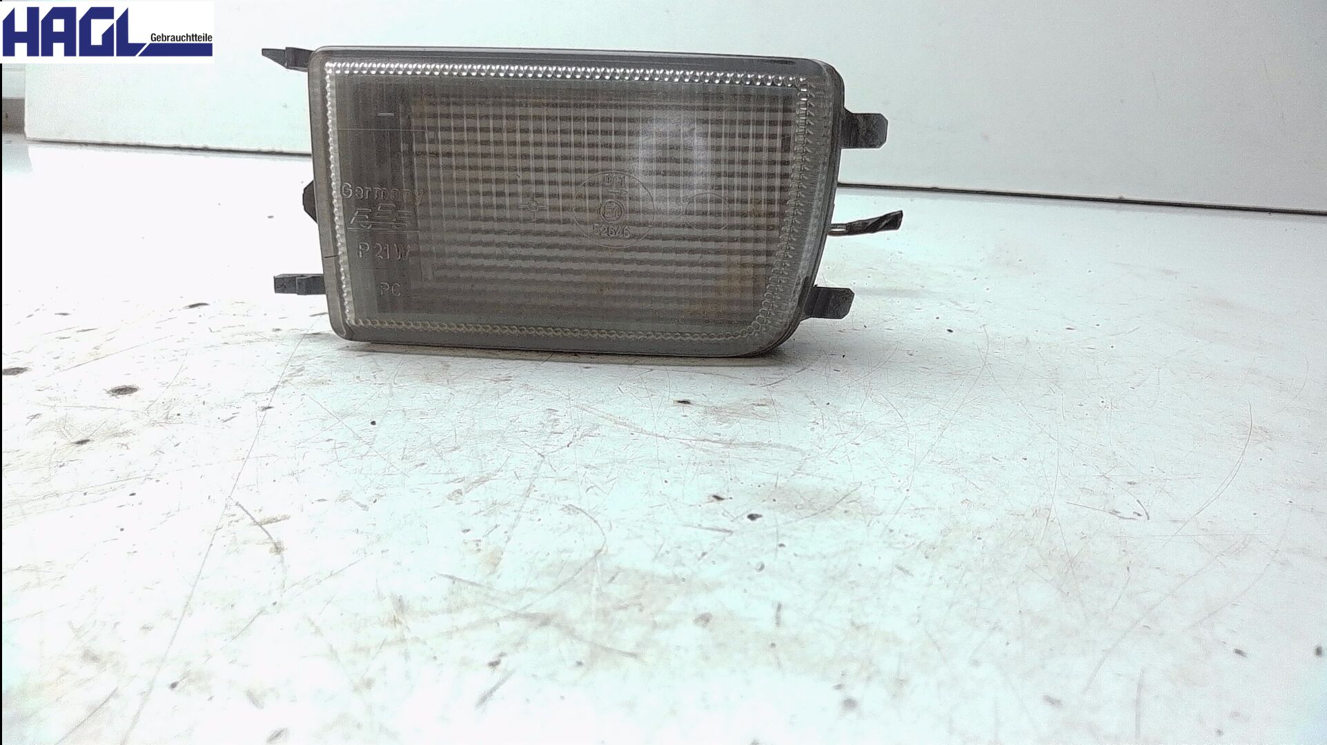 Indicatore anteriore completamente a SINISTRA