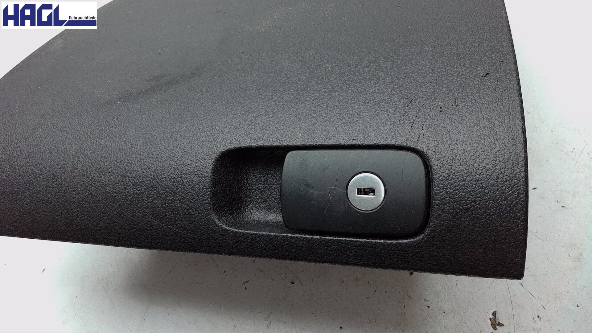 Kasten Handschuhfach