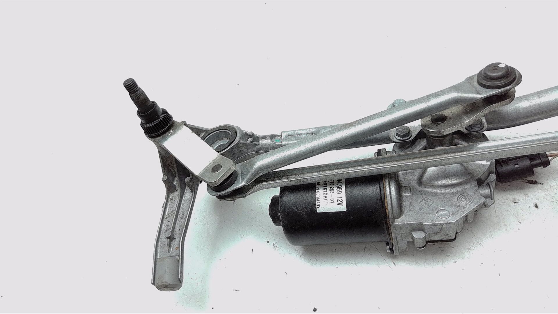 Scheibenwischerbock mit Motor vorne