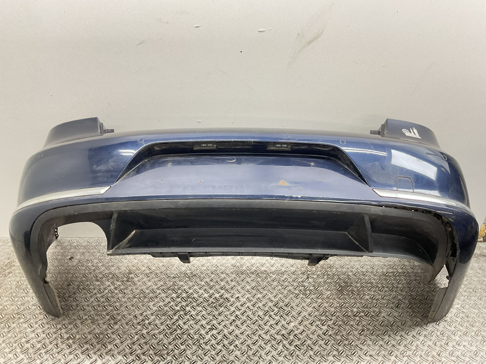 Stossfängerverkleidung hinten