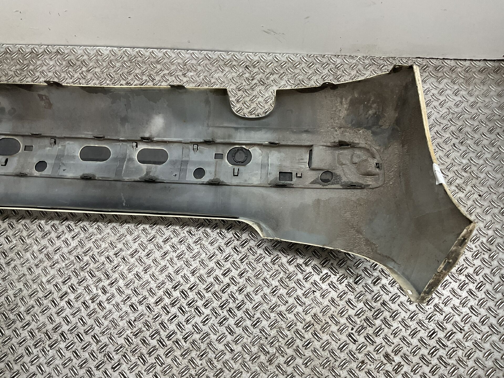 Stossfängerverkleidung hinten