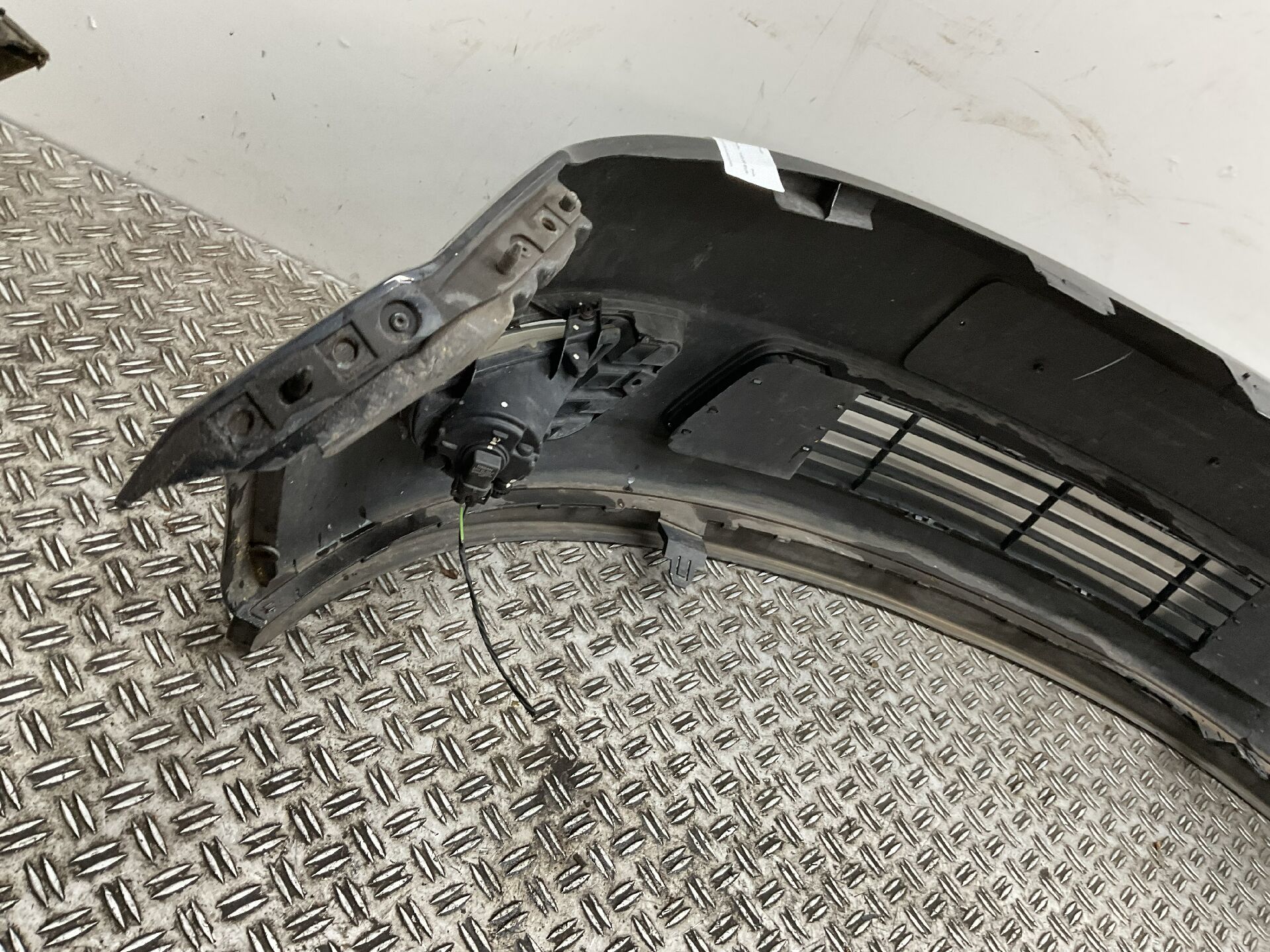 Stossfänger Verkleidung VORNE