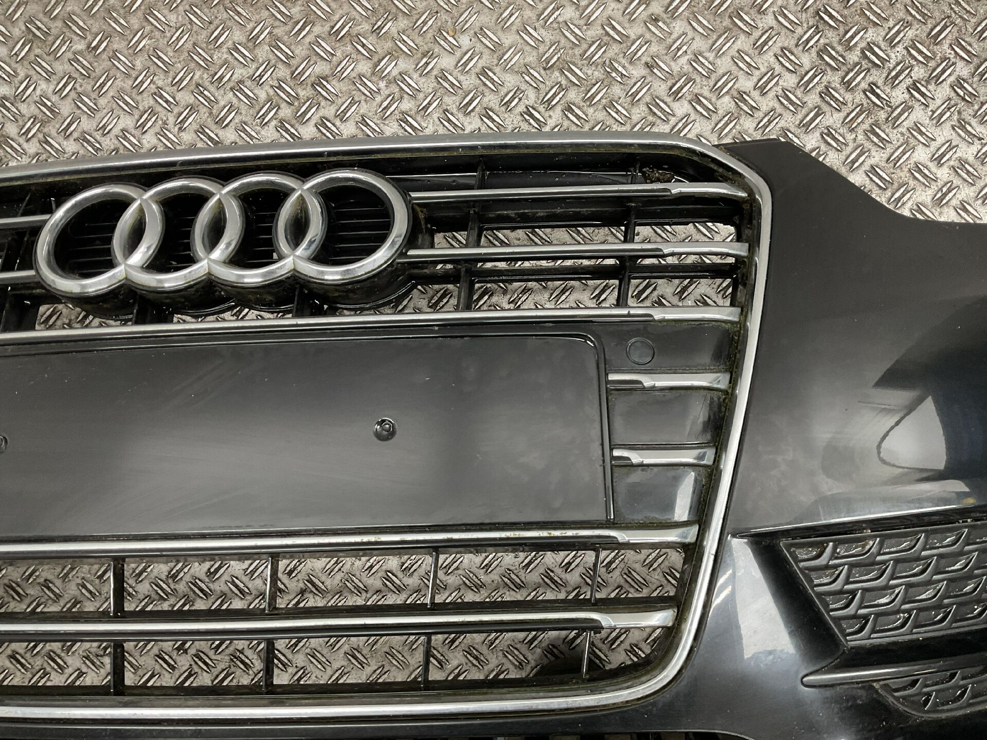 Stossfänger Verkleidung vorne