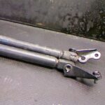 Toyota Yaris Yaris P1 / P2 GASDRUCKFEDER/-DÄMPFER L+R Limousine