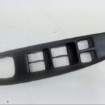 Nissan Primera Primera P12 FENSTERBETÄTIGUNG ABDECKUNG VORNE LINKS Kombi