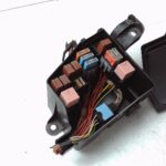 Dacia Logan Logan SD Relaiskasten M 7 RELAIS U SICHERUNGEN Kombi