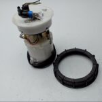 Mazda 2 2 DE Krafstoffgeber mit Pumpe Limousine