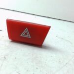 Peugeot 107 107 P Schalter WARNBLINKER Limousine