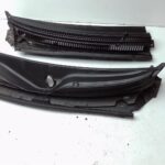 Peugeot 107 107 P WINDLAUFRAHMEN 2 TEILIG Limousine