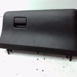 Toyota Yaris Yaris XP13 DECKEL Handschuhfach Limousine