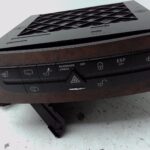 Mercedes-Benz E-Klasse E-Klasse 211 Radio CD WECHSLER SCHALTERLEISTE Kombi