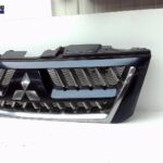 Mitsubishi Pajero Pajero V60 Kühlergrill Geschlossen