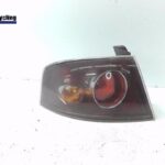Seat Ibiza Ibiza 6L Heckleuchte aussen komplett LINKS Limousine