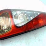 Toyota Yaris Yaris P1 / P2 Heckleuchte komplett LINKS Kombi